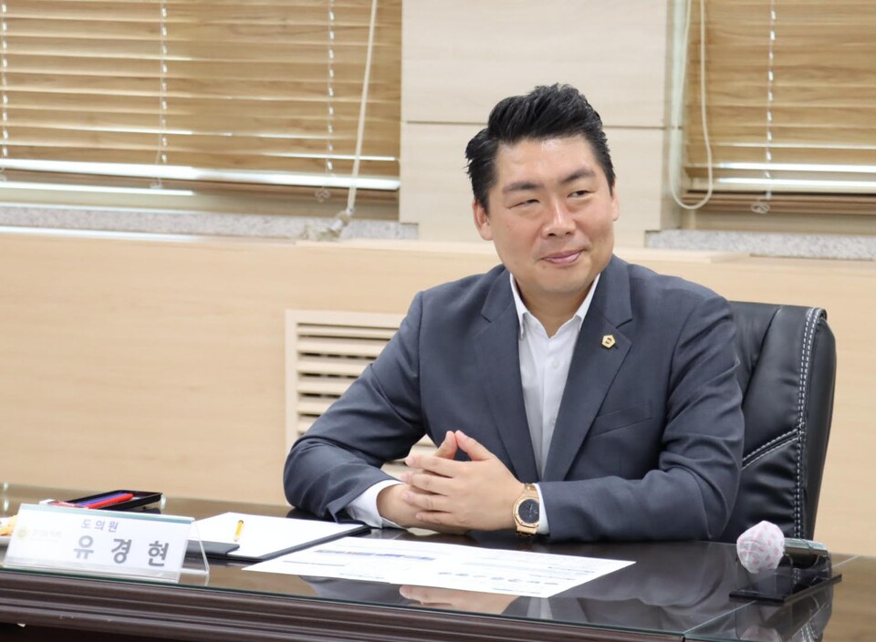 경기도의회 유경현 의원이 14일 경기소방학교를 방문해 교육환경 개선사업 현황을 면밀히 점검했다. (사진제공=경기도의회)