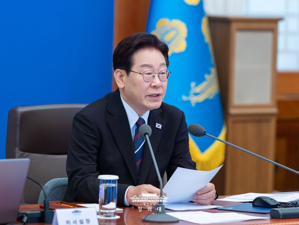 이재명 대통령이 주사기 매점매석 행위와 관련해 엄중 대응 입장을 밝혔다. 사진은 이재명 대통령. (사진출처=청와대)
