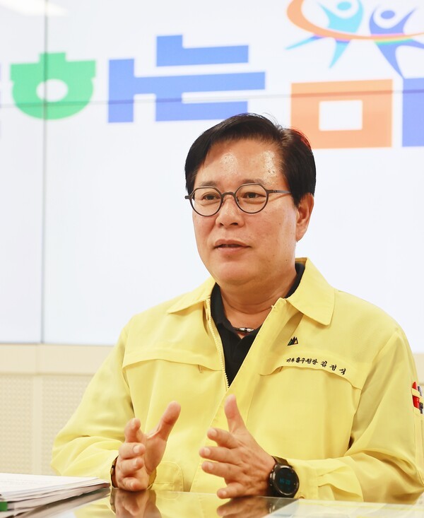 김정식 인천 미추홀구청장. /사진제공=미추홀구