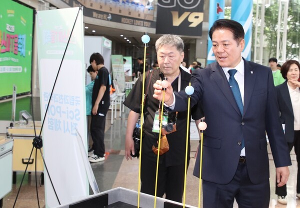 제23회 안양스마T움축제가 29~30일 최근 급부상한 ‘인공지능(AI)’을 핵심 주제로 안양종합운동장 체육관에 개최된다. /사진제공=안양시