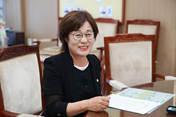 최미자 인천시 영종구의회 초대의장. /사진제공=영종구의회