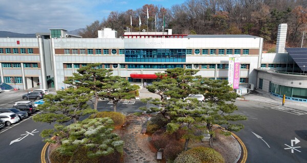 동두천시 청사. 동두천 생연1동 익명의 ‘얼굴 없는 천사’가 설 명절에 이어 또다시 따뜻한 나눔을 실천했다. /사진제공=동두천시
