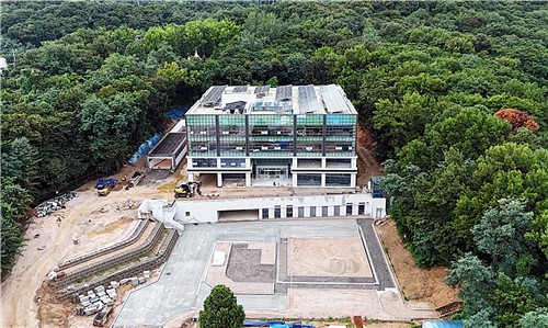공사 중인 국내 첫 바둑 전용 경기장. /연합뉴스