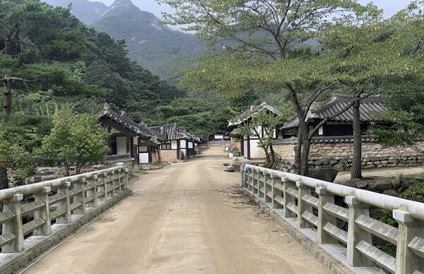 문경새재 한옥거리의 영화 세트장. /사진=오기춘 기자