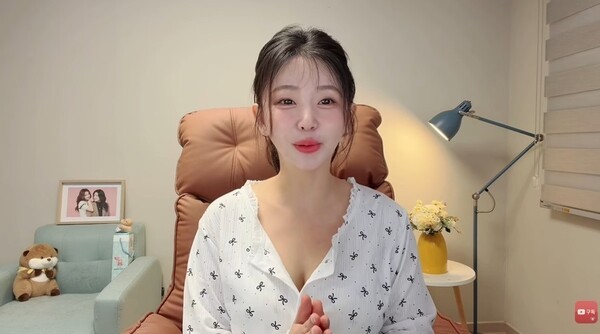 탈북민 출신 유튜버 한송이. ⓒ 유튜브 채널 '한송이tv'