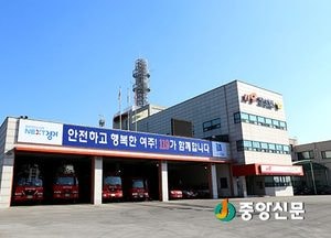<여주>교통사고로 전신주 부러져 750여 가구 정전 소동