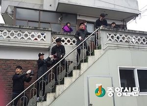 <양평>자활센터 참여자 사랑의 연탄 나눔 봉사활동 펼쳐