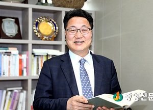 <인물> '엄태준 변호사의 인생 스토리'