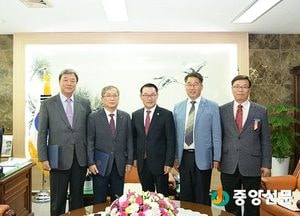 여주시의회, 2016 여주시 세입·세출 결산검사 위원 위촉