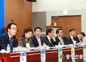 정기열 의장, 지방분권 실현방안 정책토론회 참석