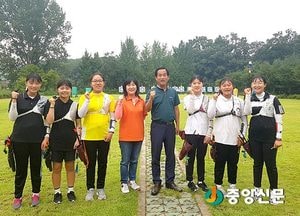 여주시체육회, 여주여중 양궁부에 온열치료기 전달