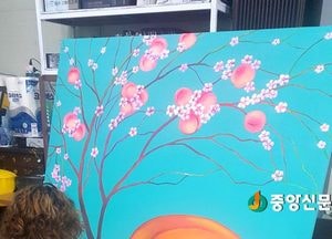 어우재미술관, 배산빈 초대전 ‘부엉이와 복숭아’전(展)