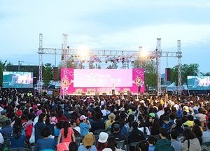 수많은 관광객 철도문화 매력에 ‘흠뻑’