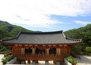 푸른 청계산과 어우러진 천년고찰 의왕 청계사