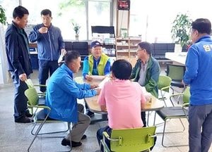 더불어민주당 엄태준 율면지역 방문 남부권 균형발전 공약 제시