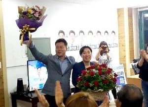 '3수' 끝 현직 구청장 제압…허인환 인천 동구청장 당선인