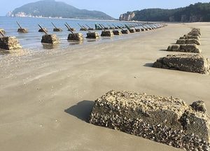 남북관계 개선…서해 5도 해변 수천개 쇠말뚝 어쩌나