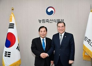 박윤국 포천시장, 이개호 장관 만나 국비지원 건의