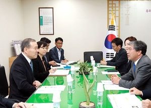 송한준 경기도의장, 정부에 지방의회 의견 적극 반영 요구