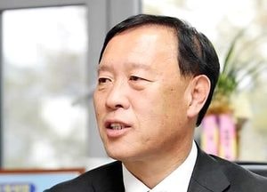 성 접대 의혹 가평군수 집무실·자택 압수수색