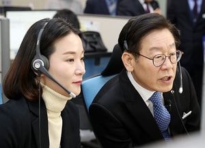 “경기도콜센터 상담사 정규직 전환할 것”