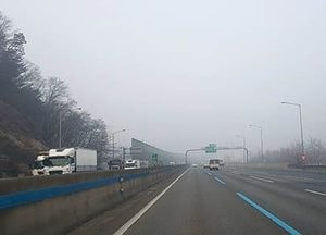 일상을 집어삼킨 초미세먼지… 경기도 일부 ‘주의보→경보’