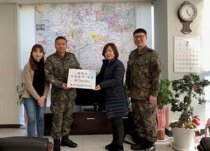 공군작전사령부, 평택시 신장1동에 이웃돕기 성금 전달