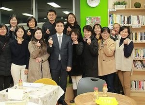 김종천 과천시장, 여성비전센터서 11개 기관 관계자와 시민간담회