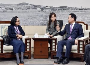 박남춘시장, 유엔 아태경제사회委 신임 사무총장 접견
