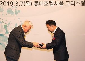 장정민 옹진군수, ‘2019 한국의 영향력 있는 CEO’ 해양관광 부문 대상 수상