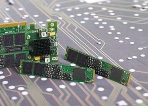 SK하이닉스, 데이터센터용 ZNS SSD 업계 최초 시연‧‧‧SSD 성능 30% 향상, 수명 4배 늘어 