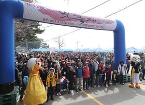 옹진군, 장봉도 벚꽃축제 막내려…1500명 참석·체험 부스 등 인기