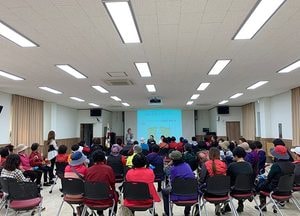 옹진군, 11개 도서 순회  여성순회교육…셀프 헤어 스타일링과 메이크업 등
