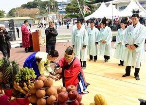 ‘제8회 화성시 풍어제’ 3천여명 발길 성료