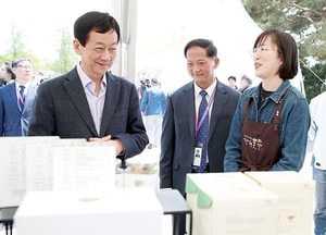 진영 장관, 고양꽃박람회 방문… “행사 안전관리 만전 기해달라”