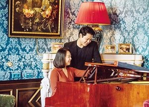 한 대의 피아노, 두 명의 피아니스트, 네 개의 손 ‘신박 듀오’ 인천에 온다