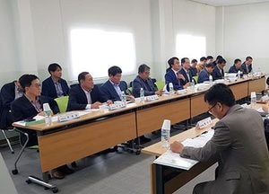 김상호 하남시장, 입주 앞둔 감일지구 점검…대중교통 운영·학교 개교 논의