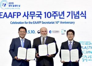 인천시, EAAFP 사무국 송도 유지 5년 연장 MOU 체결…송도국제도시 경원재에서 국제 컨퍼런스 개최