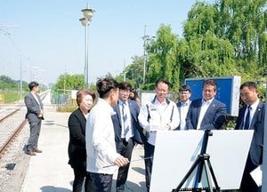 파주시의회 도시산업위원회, 경의선 운천역 건립 현황 등 8곳 지역 현안사업 현장방문