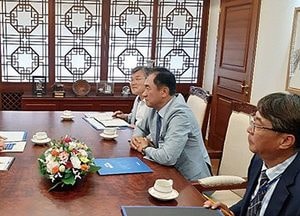 정장선 평택시장, 행정안전부 장관 만나 현안 협의