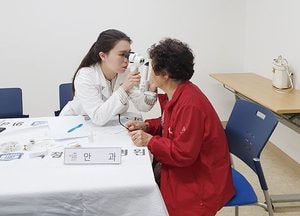 의정부성모병원, 27년째 무료이동진료 계속
