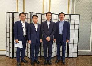 김종천 과천시장 정부청사 방문…지역화폐 이용 당부