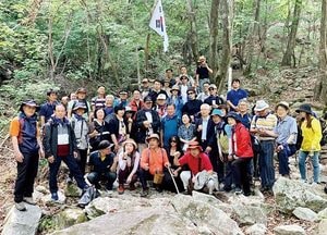 故 장준하기념위원회, 등불길 탐방 행사, 포천 이동면 약사계곡서 열려