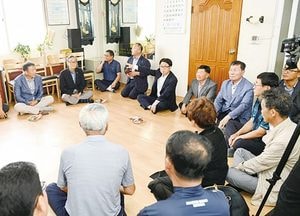최종환 파주시장, 취임 1년 맞아 10개 읍·면 방문… 주민 의견 청취