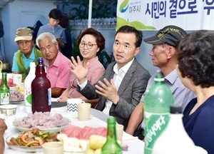 이항진 여주시장, 중앙동서  ‘1박2일 마을회관 소통 투어 시즌2’ 행보 이어가
