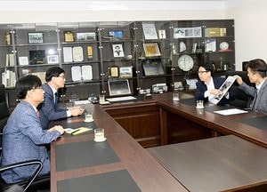 최종환 파주시장 “GTX-A노선 안전진단 조기 추진 요청”… 난방공사 사장과 면담