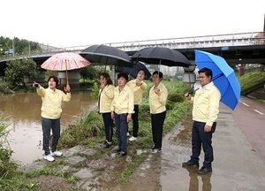 광명시의회 "컨퍼런스 일정 취소하고 호우 현장으로 달려가"