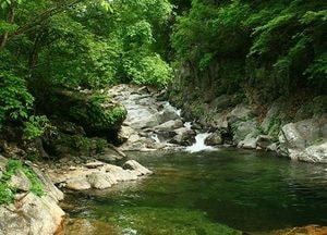 ‘아홉 가지 천혜 자연의 비경’ 간직한 연인산 도립공원으로 떠나자