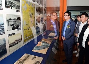 수원 70년 발자취 볼 수 있는 ‘사람 중심 더 큰 수원’ 전시회 개막