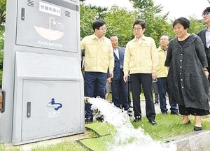 조명래 환경부 장관·염태영 시장, 수원시 폭염대응 사업 현장 점검